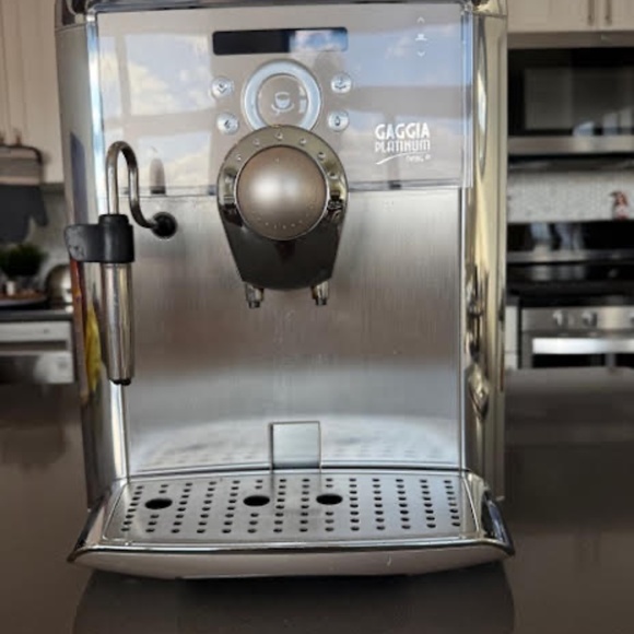 Gaggia Platinum Swing Up Espresso and Coffee Machine - Picture 5 of 16